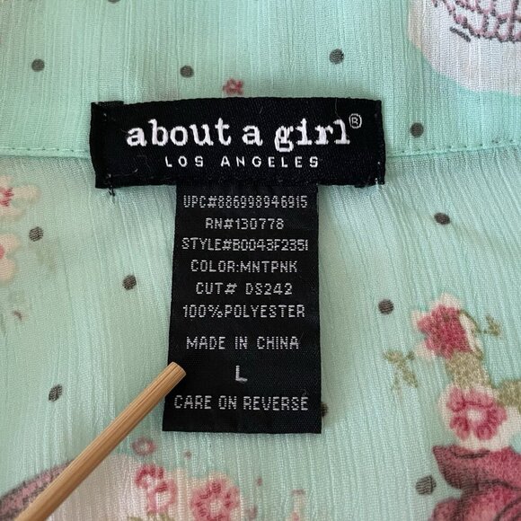About A Girl Los Angeles L Sheer Mint Pastel Green Blouse Top Floral Skulls - Picture 4 of 9